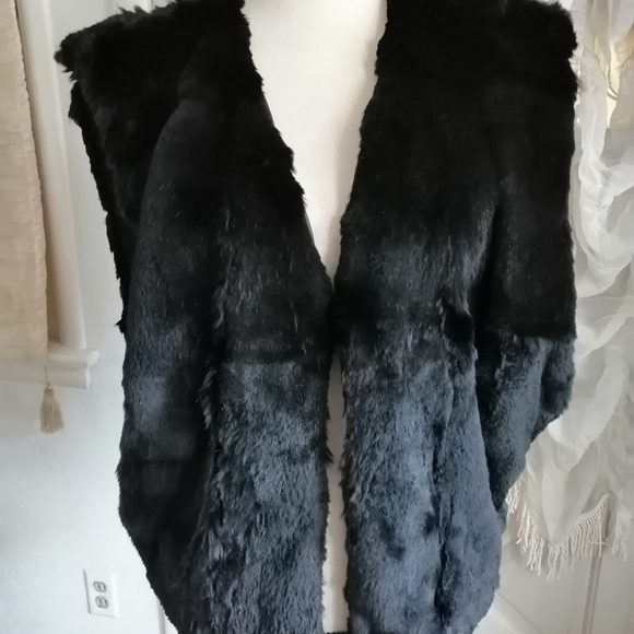 Genuine Soft Texure leather Jacket with Real Fur Collar Fur Vest - Picture 11 of 14